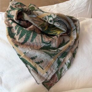 Tapis Noir Multicolor Botanical Scarf